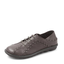 天美意2012春季深棕色牛皮男單鞋評測 經典設計與實用性的結合